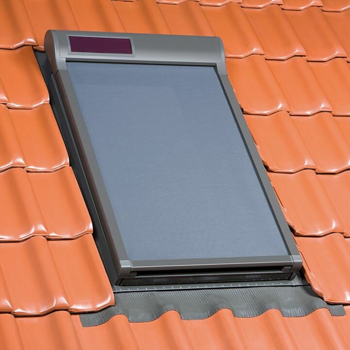 Fakro AMZ Screen Solar (090) 94x206 cm